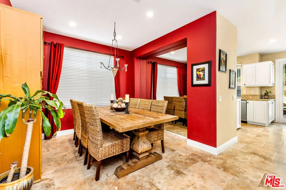 3083 Espana Lane Thousand Oaks, CA 91362