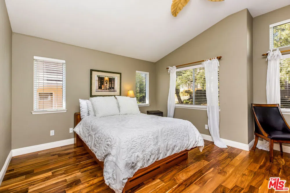 3083 Espana Lane Thousand Oaks, CA 91362