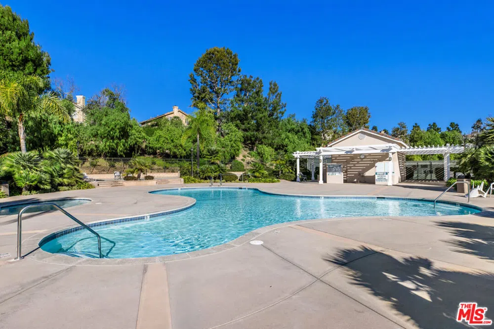 3083 Espana Lane Thousand Oaks, CA 91362