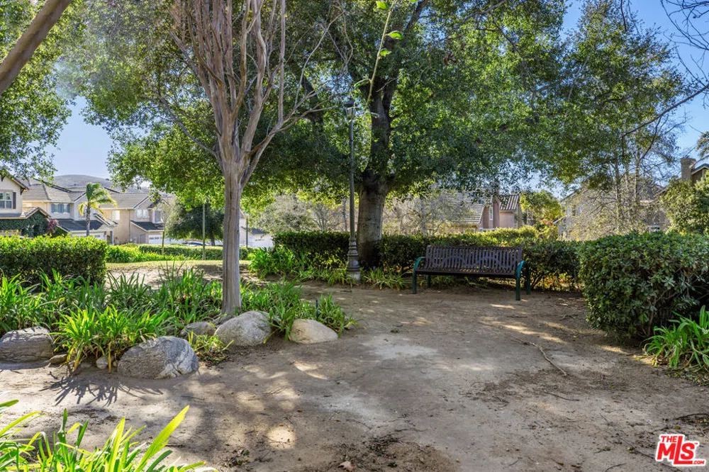 3083 Espana Lane Thousand Oaks, CA 91362