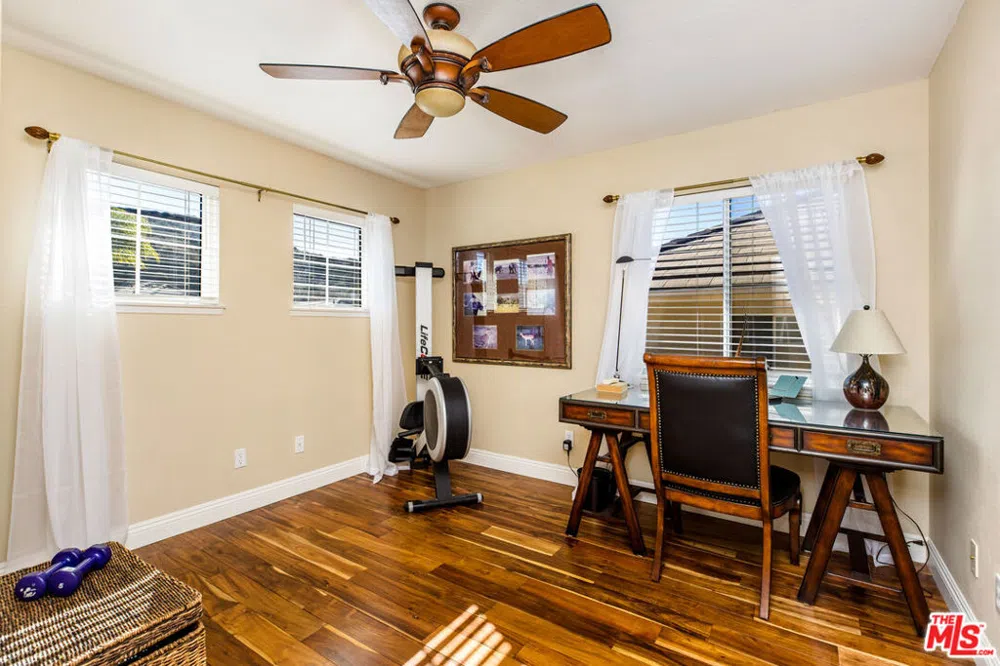 3083 Espana Lane Thousand Oaks, CA 91362