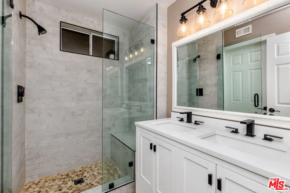 3083 Espana Lane Thousand Oaks, CA 91362