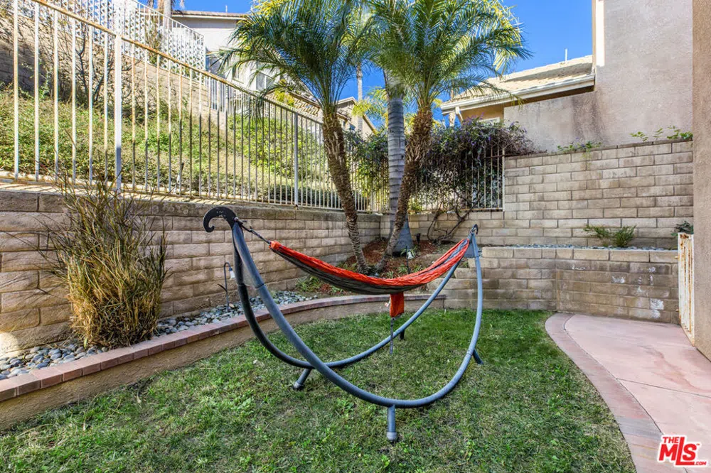 3083 Espana Lane Thousand Oaks, CA 91362