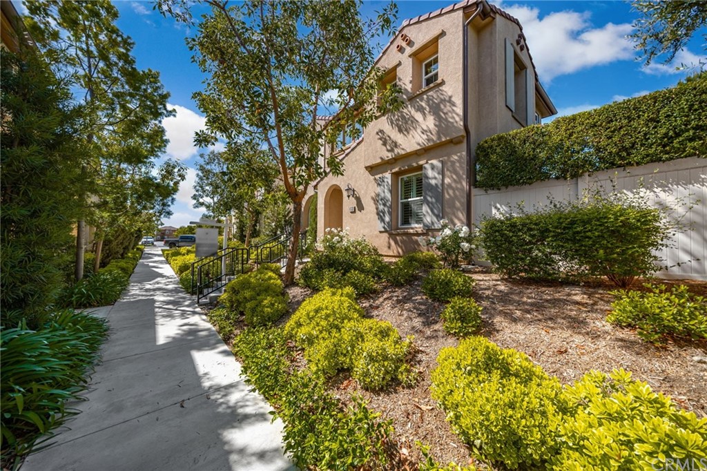 440 Cardinal Lane Upland, CA 91786
