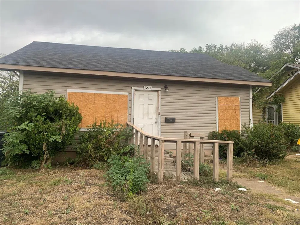 1211 Strickland Street