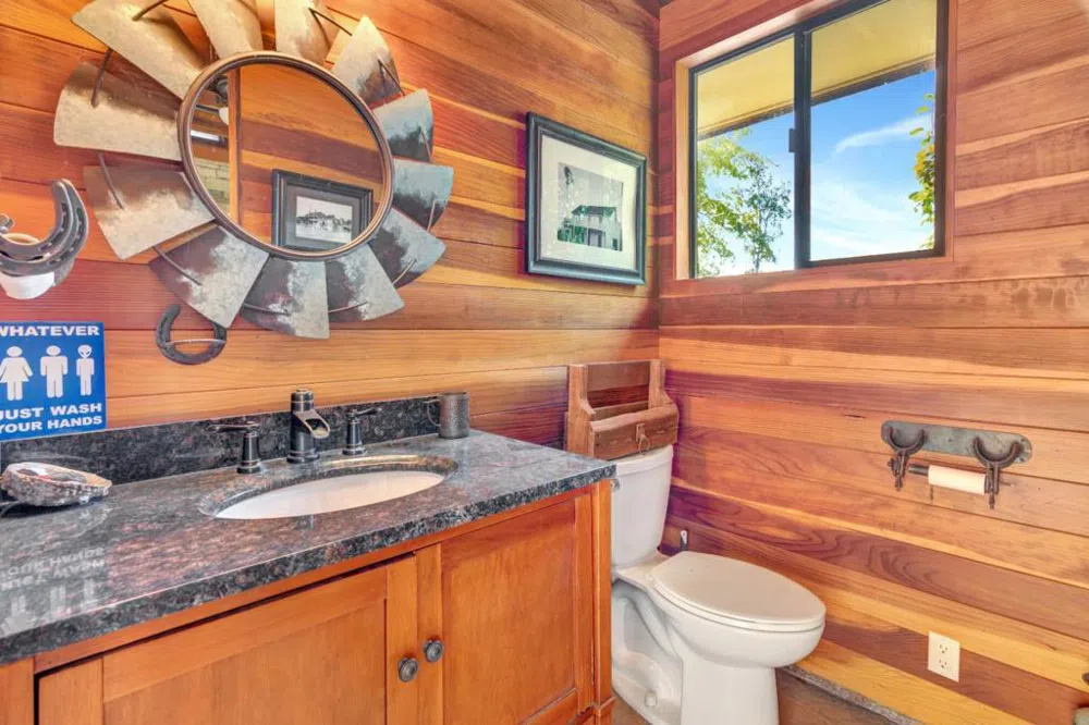 52467 Smith Road Bradley, CA 93426