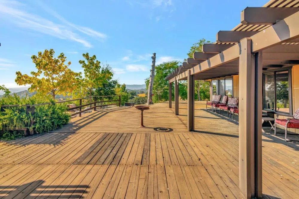 52467 Smith Road Bradley, CA 93426