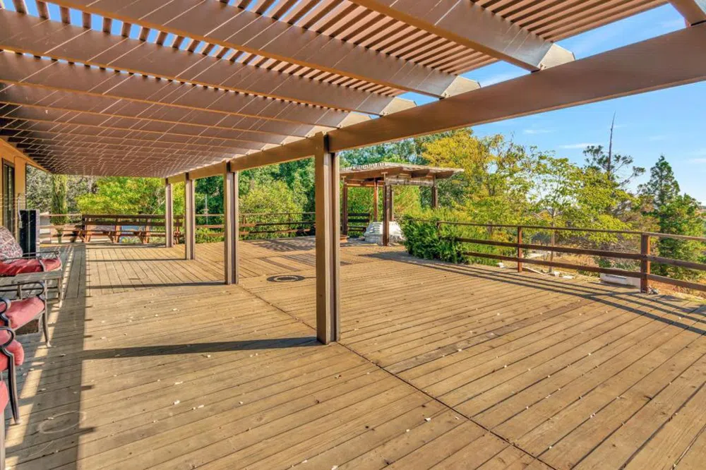 52467 Smith Road Bradley, CA 93426