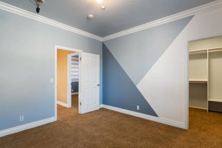 16 Wimbledon Circle Salinas, CA 93906