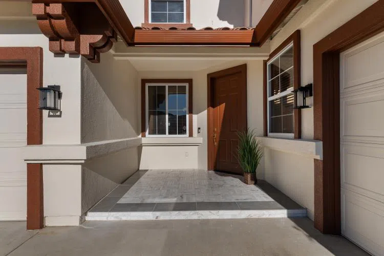 16 Wimbledon Circle Salinas, CA 93906