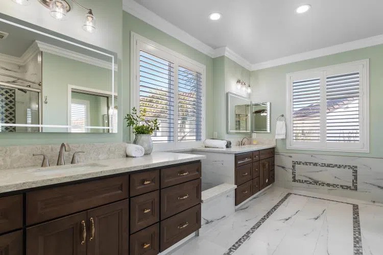 16 Wimbledon Circle Salinas, CA 93906