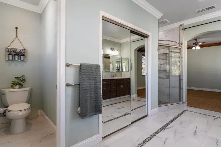 16 Wimbledon Circle Salinas, CA 93906