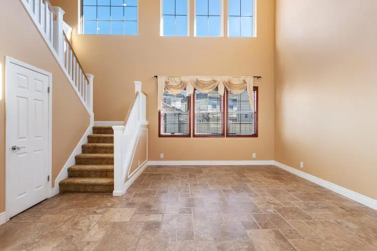 16 Wimbledon Circle Salinas, CA 93906