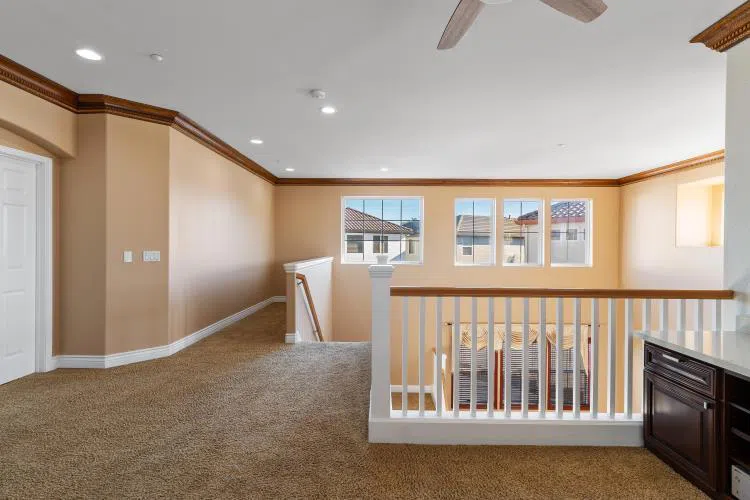 16 Wimbledon Circle Salinas, CA 93906
