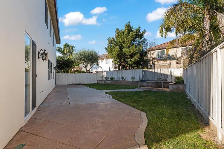 16 Wimbledon Circle Salinas, CA 93906