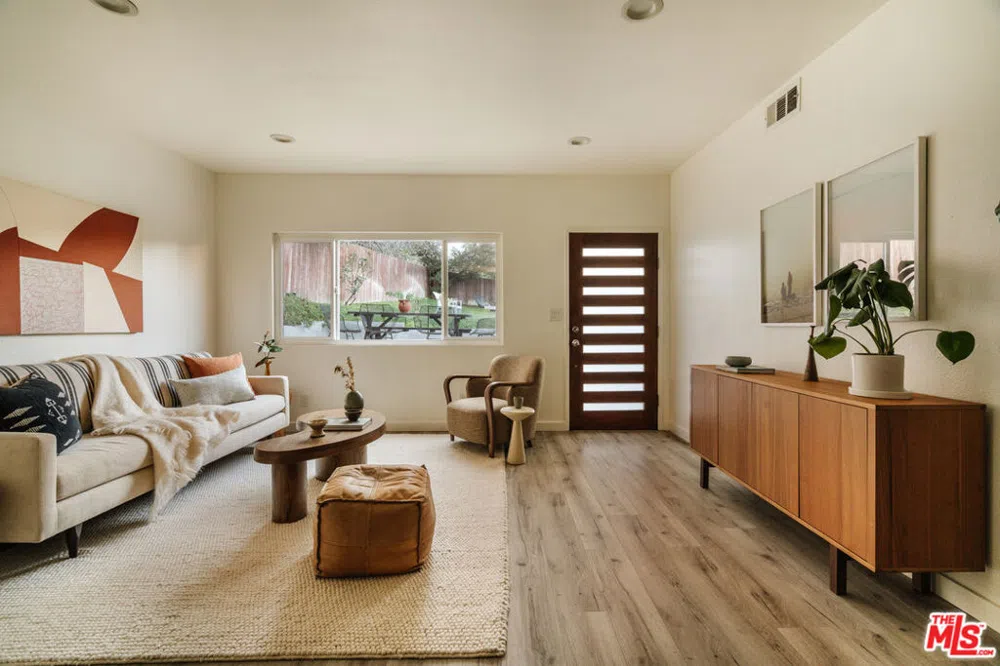 319 Shanley Avenue Los Angeles, CA 90042