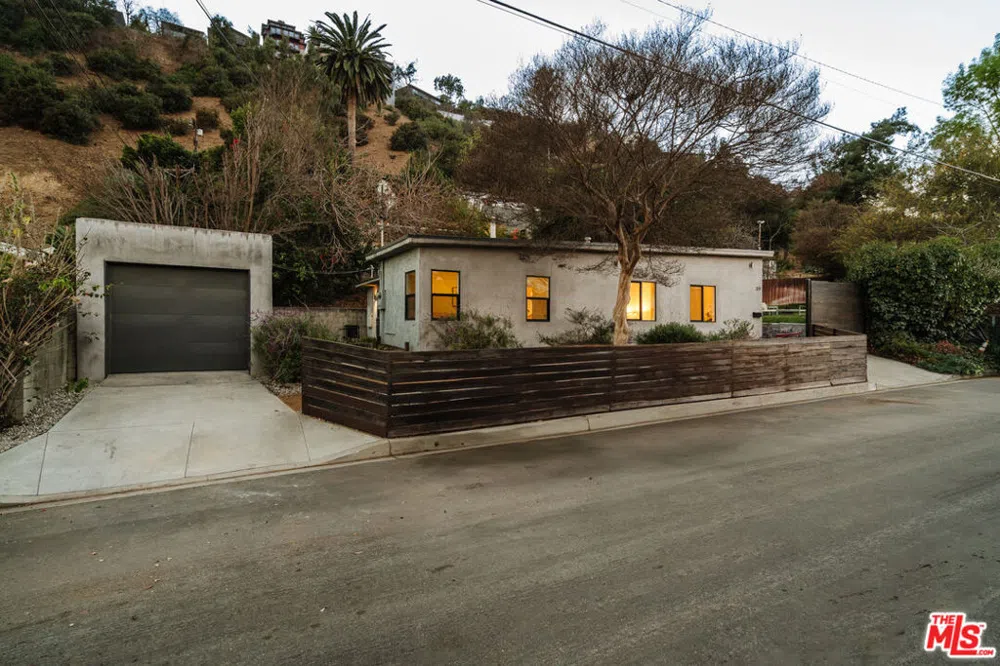 319 Shanley Avenue Los Angeles, CA 90042