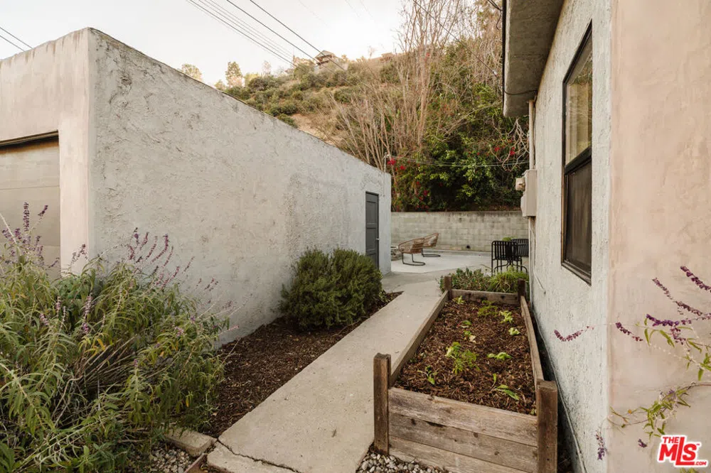 319 Shanley Avenue Los Angeles, CA 90042