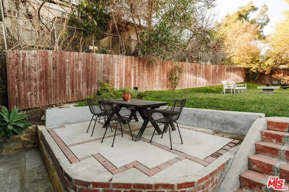 319 Shanley Avenue Los Angeles, CA 90042