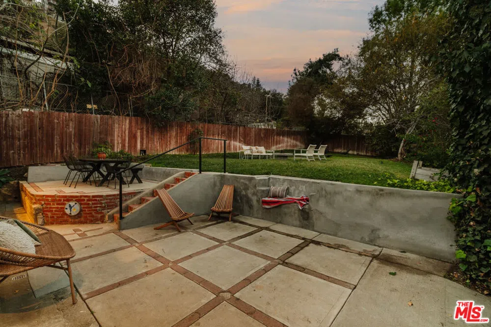 319 Shanley Avenue Los Angeles, CA 90042