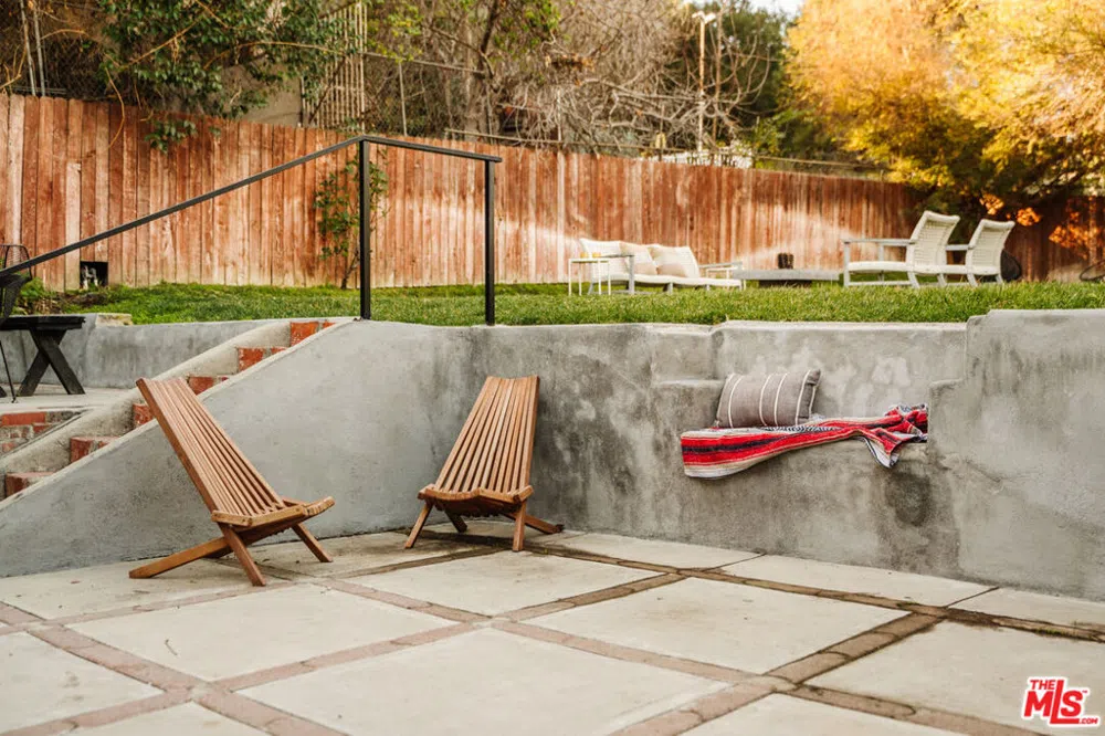 319 Shanley Avenue Los Angeles, CA 90042