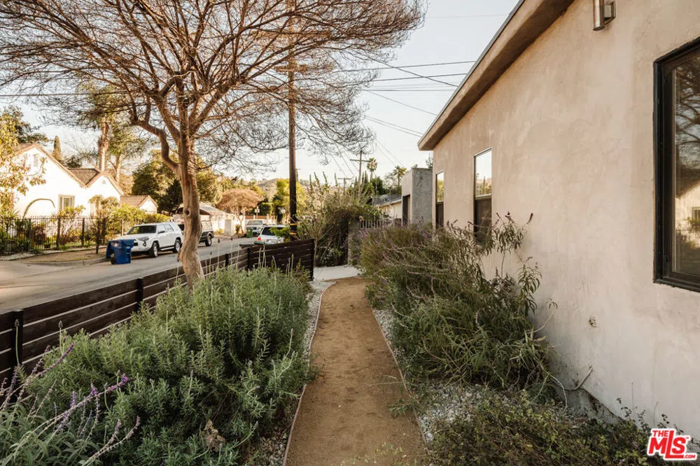 319 Shanley Avenue Los Angeles, CA 90042