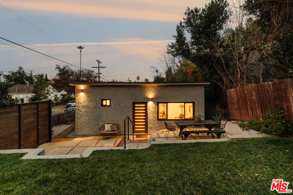 319 Shanley Avenue Los Angeles, CA 90042
