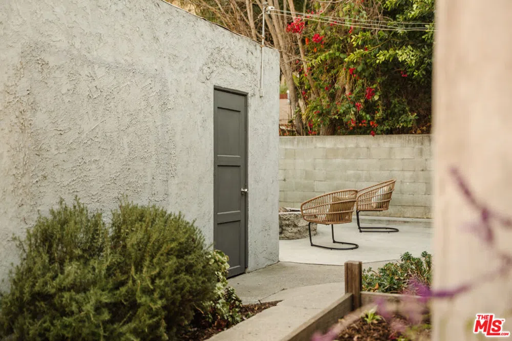 319 Shanley Avenue Los Angeles, CA 90042