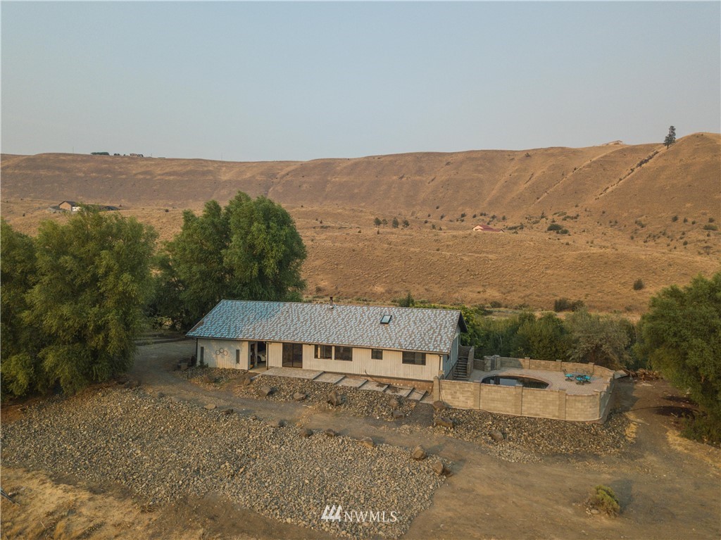 1011 Indian Lake Drive