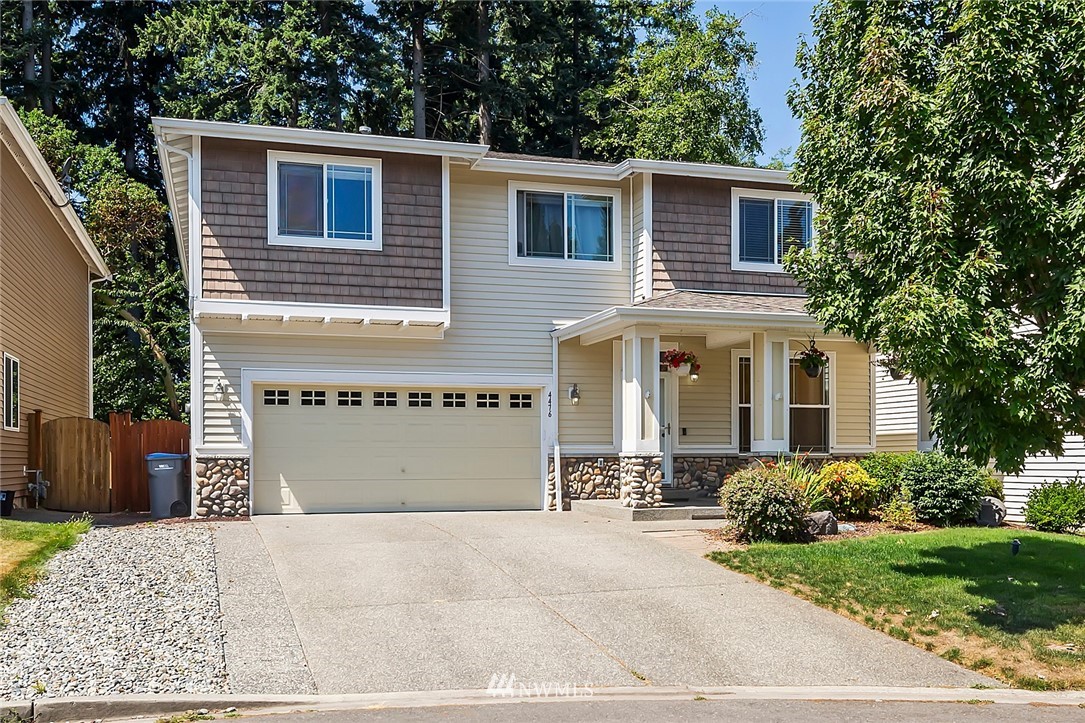 4476 Schermerhorn Place SE