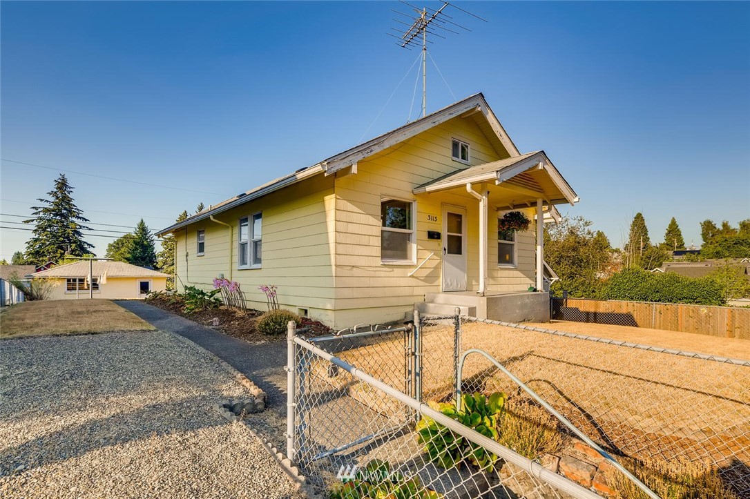 3113 S Melrose Street