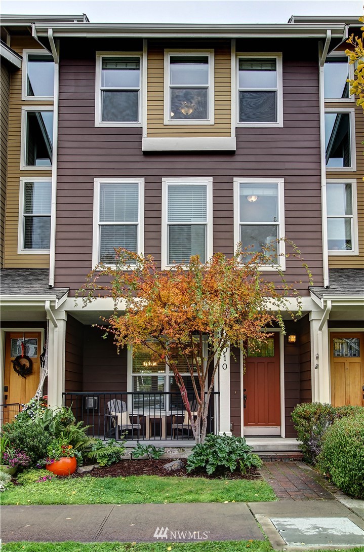 3010 SW Graham Street