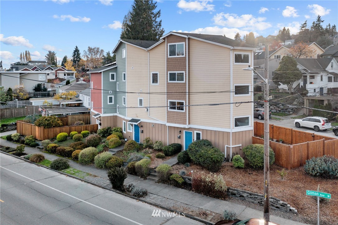 3449 Gilman Avenue W