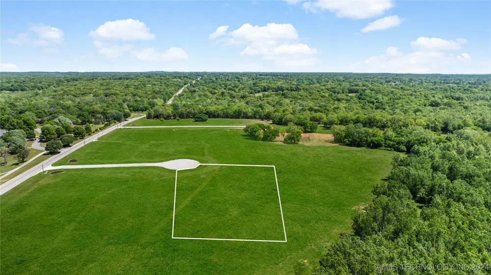 14192 S 198th Avenue E