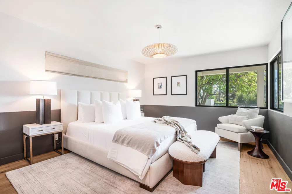 765 Marzella Avenue Los Angeles, CA 90049