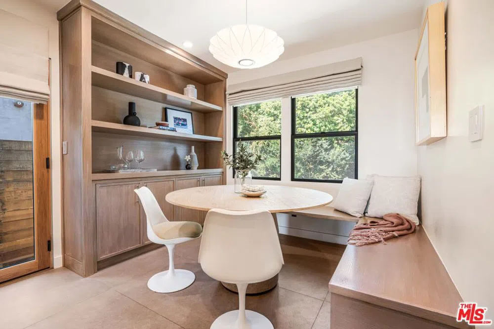 765 Marzella Avenue Los Angeles, CA 90049