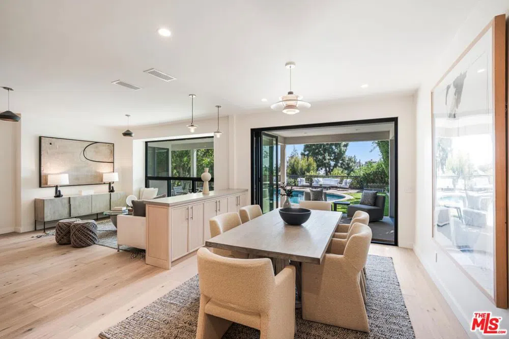 765 Marzella Avenue Los Angeles, CA 90049
