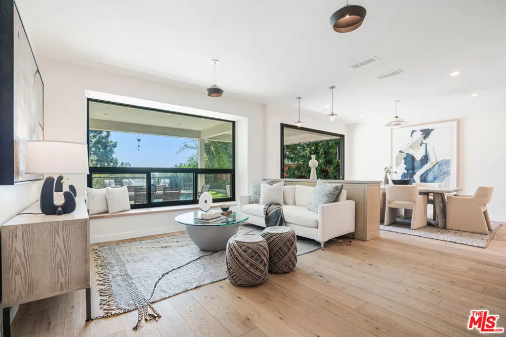 765 Marzella Avenue Los Angeles, CA 90049