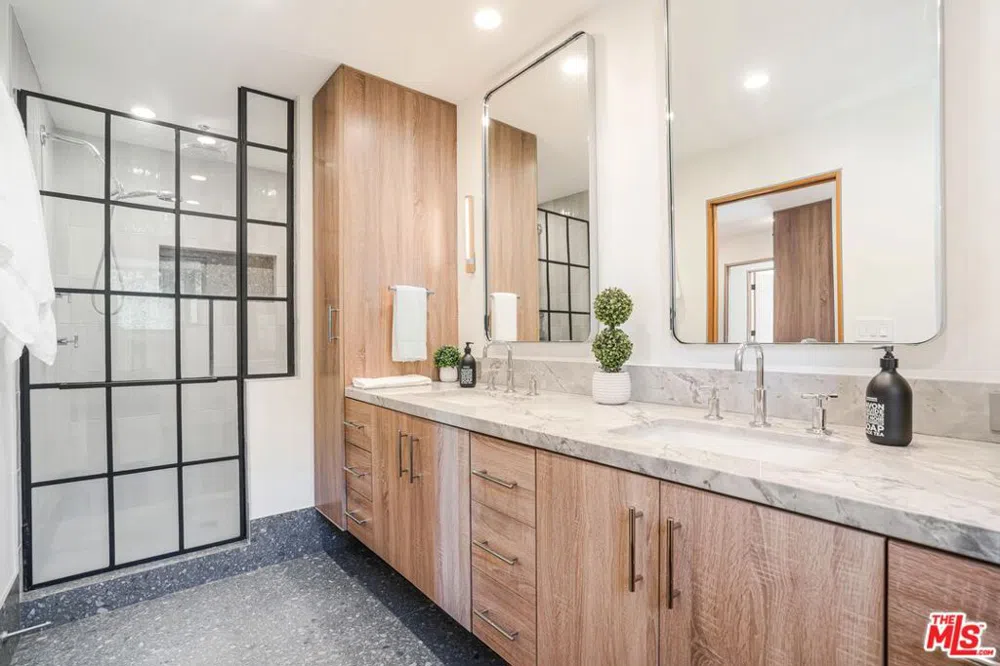 765 Marzella Avenue Los Angeles, CA 90049