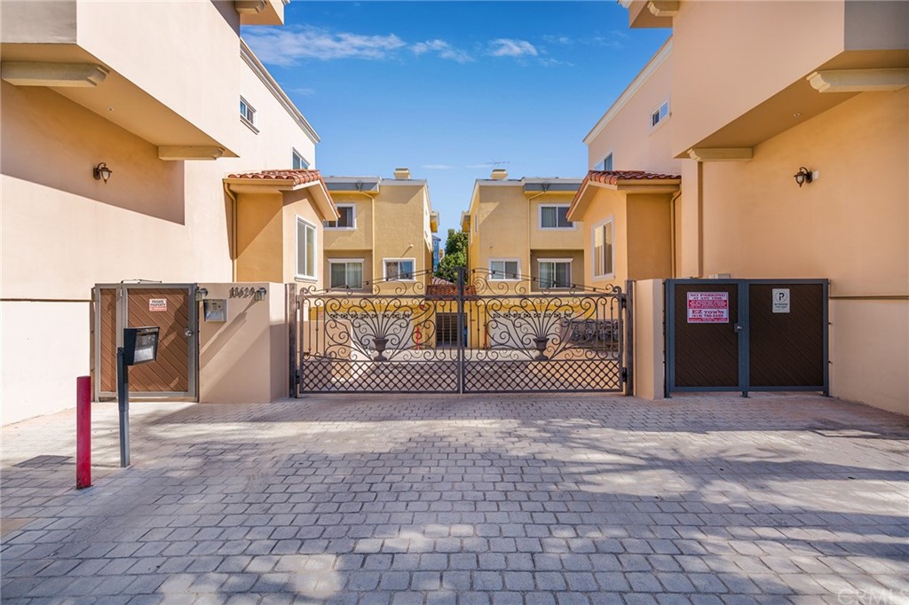 13629 Wyandotte Street #110