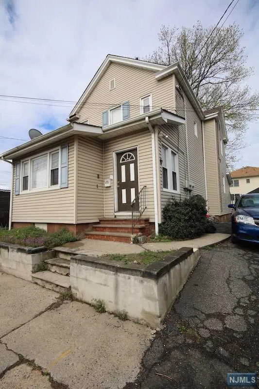 455 Orient Way Lyndhurst, NJ 07071