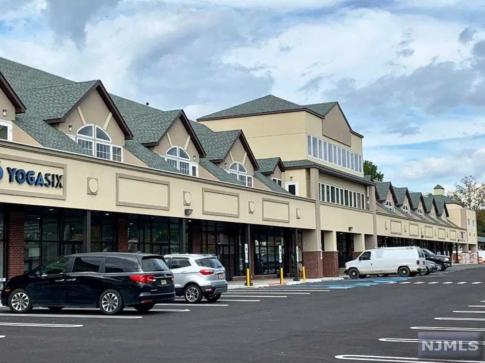 521 Livingston Street