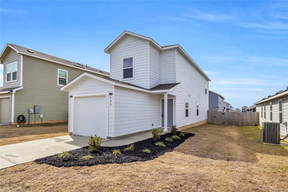 605 Marty Allen Loop