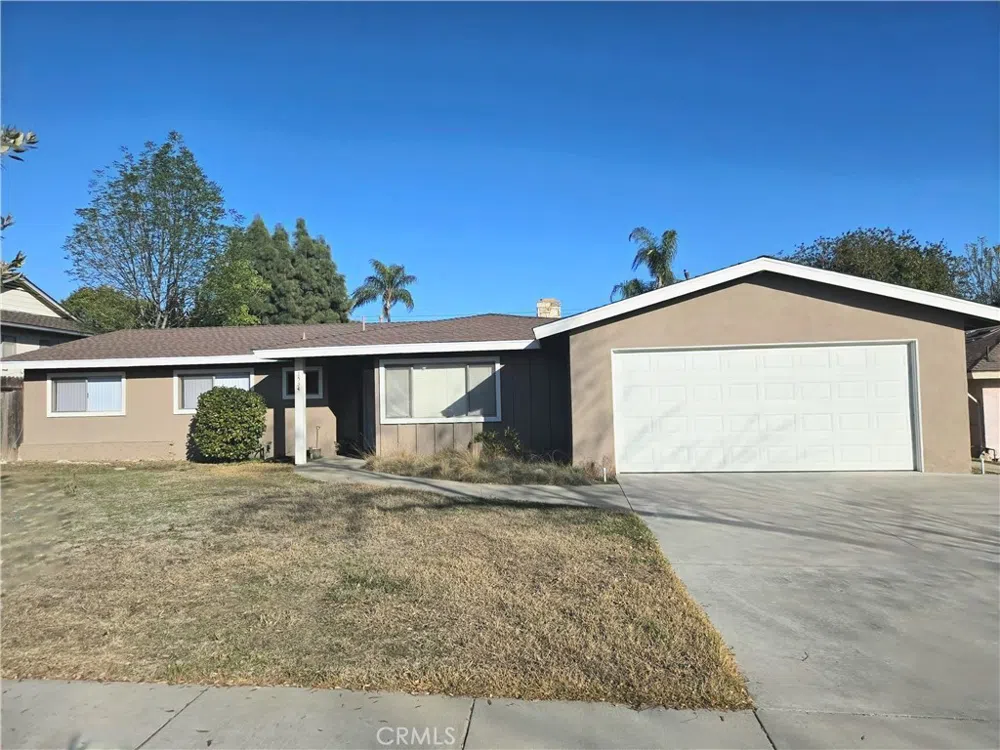 1534 N Shelley Avenue