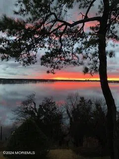 143412 Summit Avenue