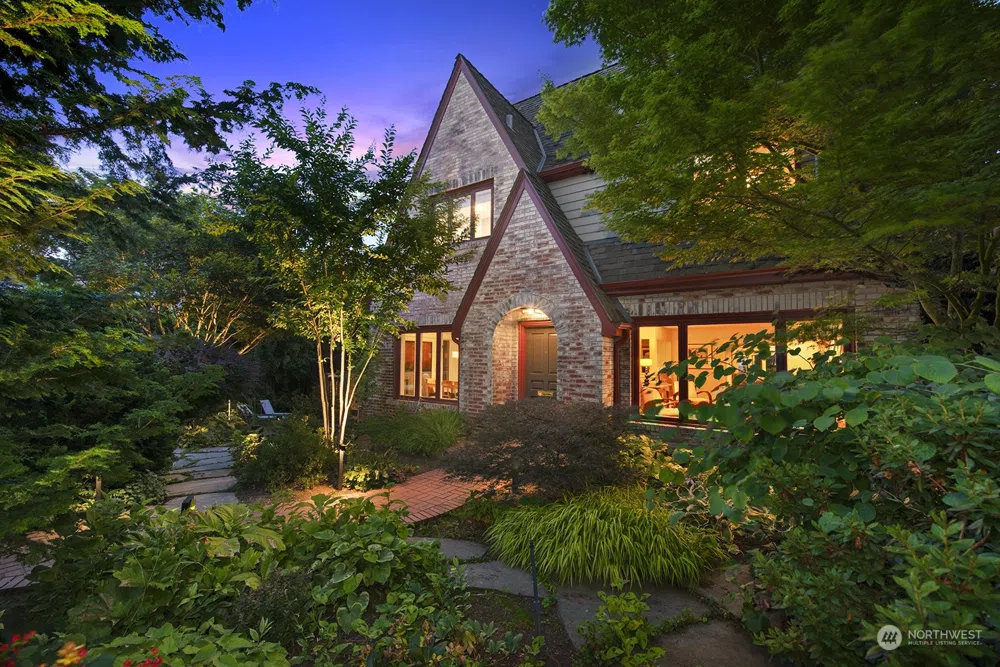 1406 McGilvra Boulevard E