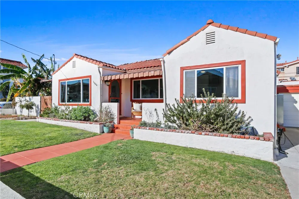 1284 W 9th Street San Pedro, CA 90731