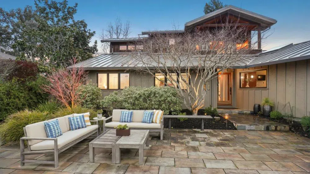 171 Gabarda Way Portola Valley, CA 94028