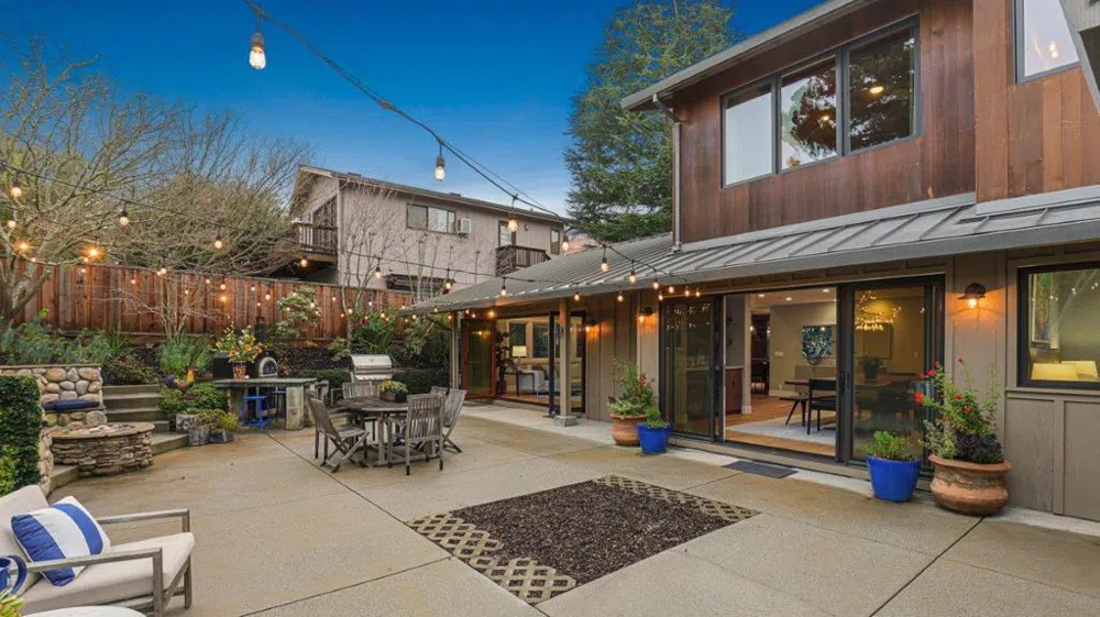 171 Gabarda Way Portola Valley, CA 94028