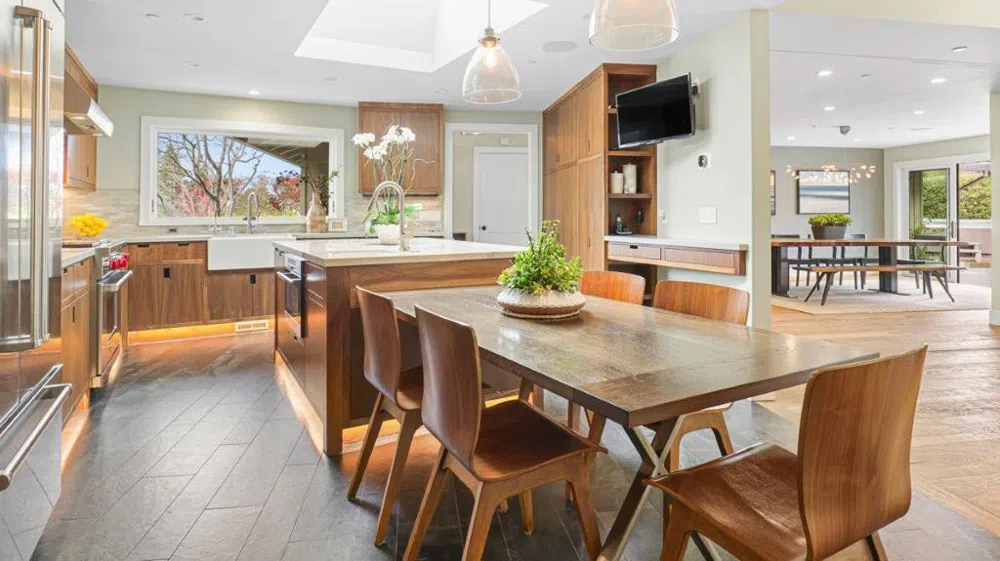 171 Gabarda Way Portola Valley, CA 94028